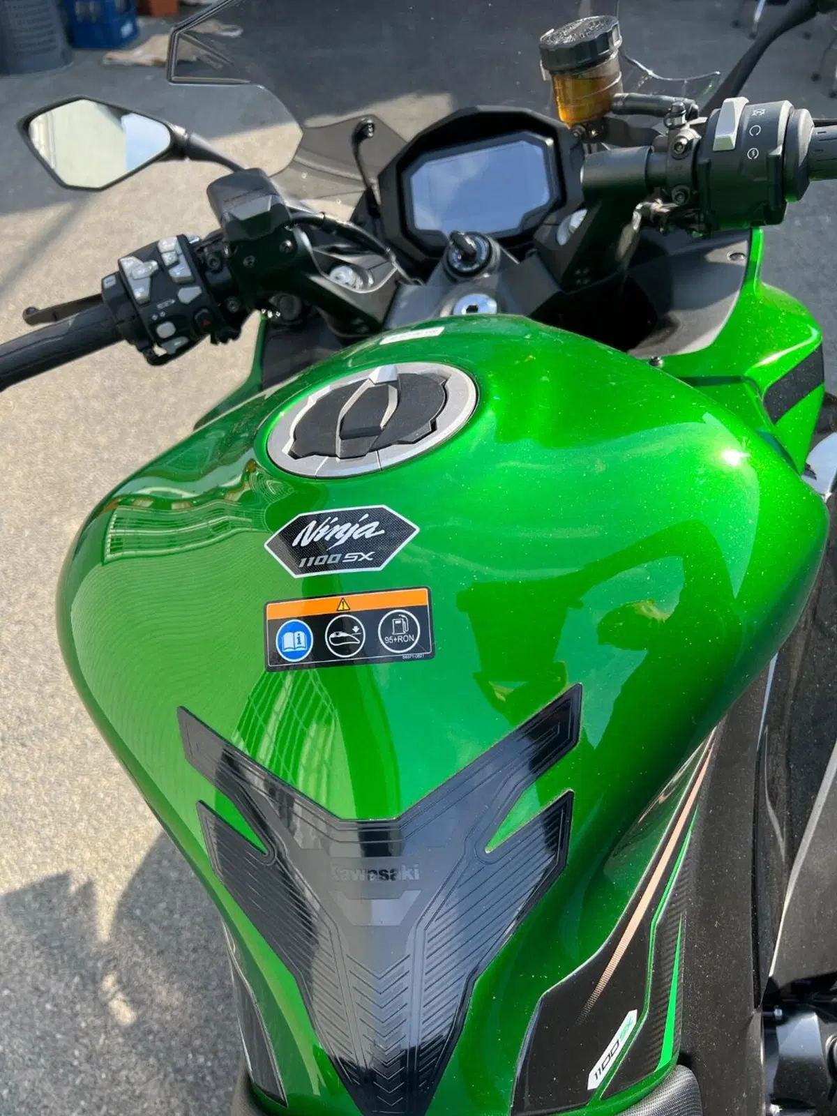 Kawasaki Ninja 1100 SX SE Tourer (2025 - 26) (9)
