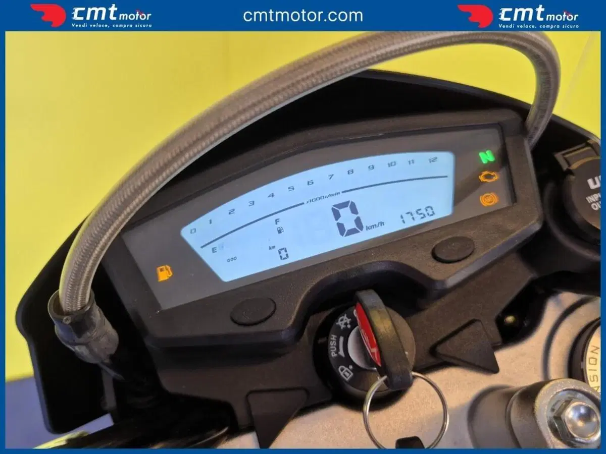 Swm SM 125 R (2025 - 26) (5)