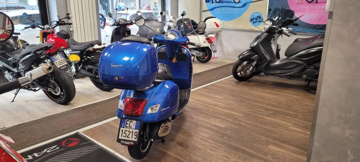 Vespa GTS 300 Super ABS (2014 - 16) (3)