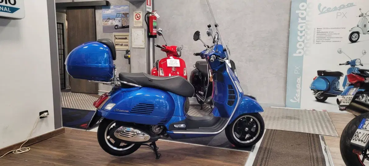 Vespa GTS 300 Super ABS (2014 - 16) (4)