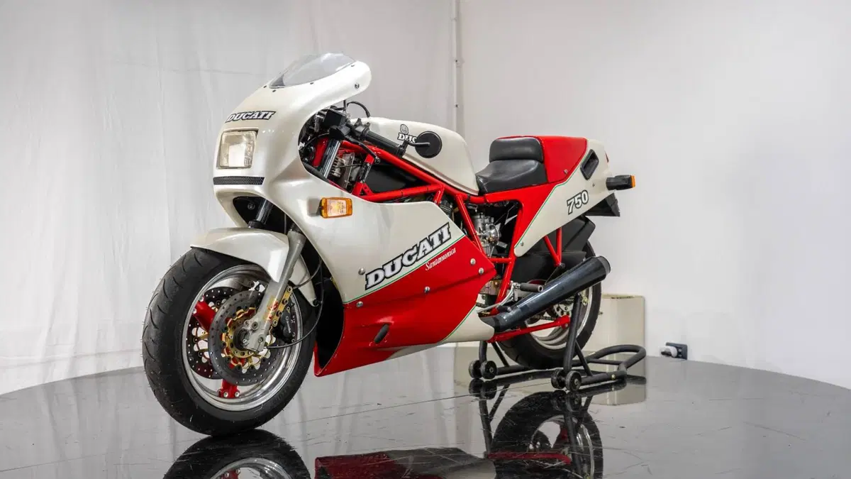 Ducati F1 750 SANTAMONICA (13)