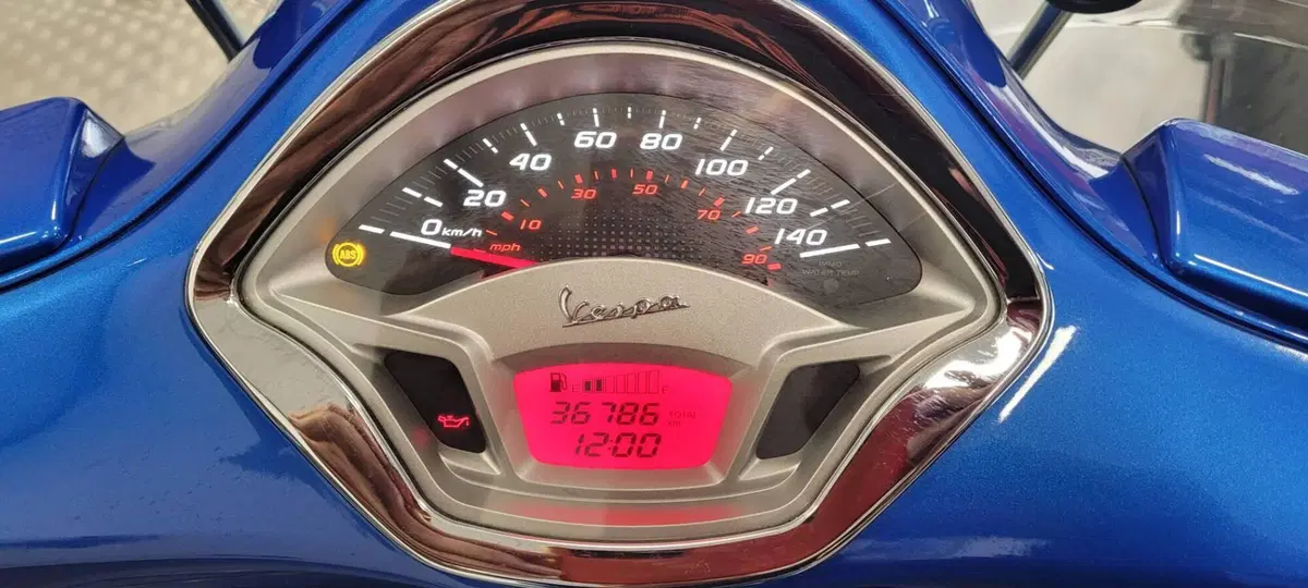 Vespa GTS 300 Super ABS (2014 - 16) (5)