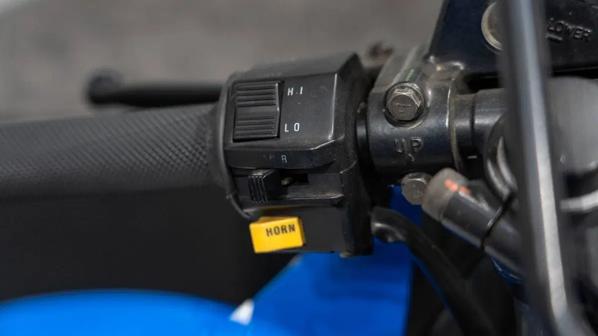 Suzuki GSX R 750 (1988 - 89) (2)