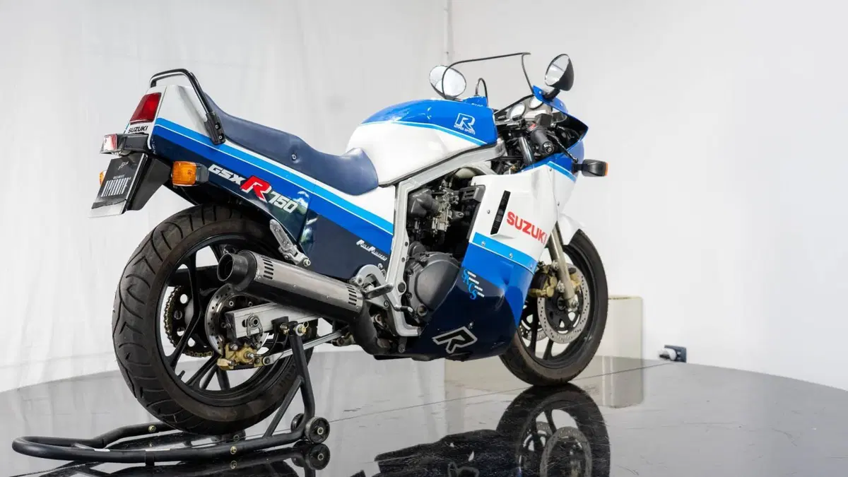 Suzuki GSX R 750 (1988 - 89) (10)