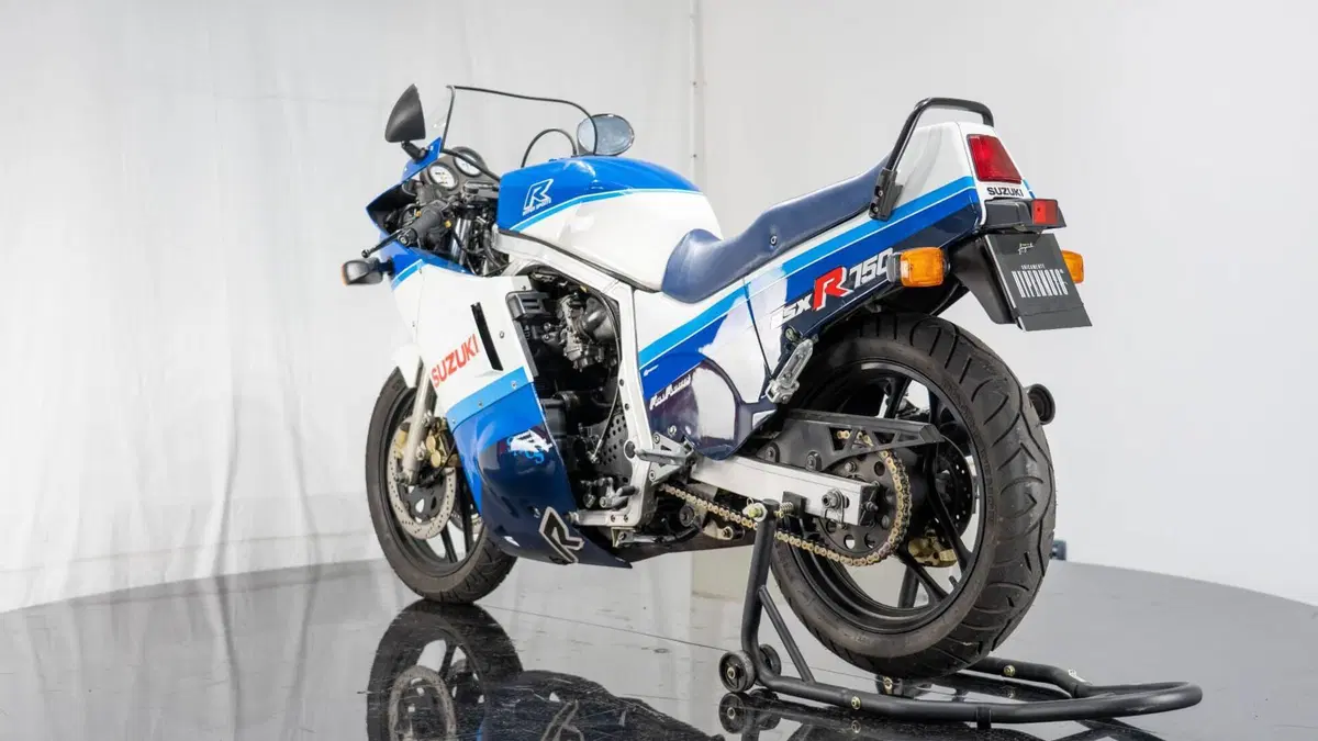 Suzuki GSX R 750 (1988 - 89) (12)
