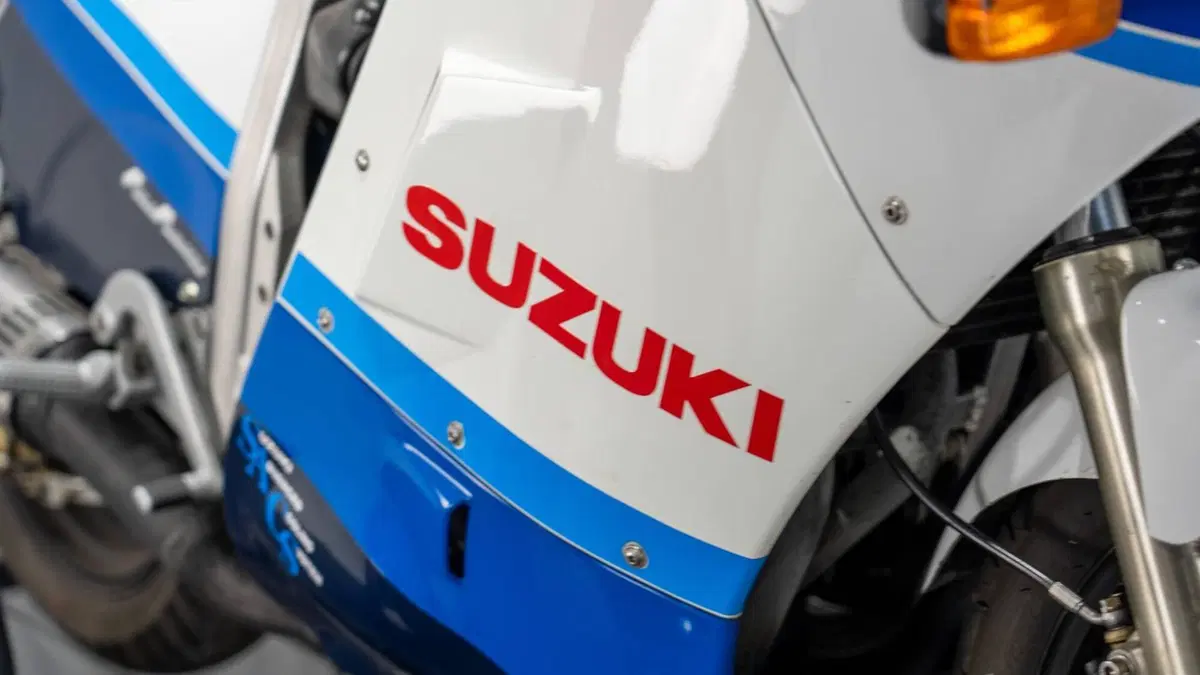 Suzuki GSX R 750 (1988 - 89) (15)