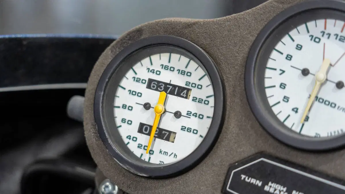 Suzuki GSX R 750 (1988 - 89) (20)