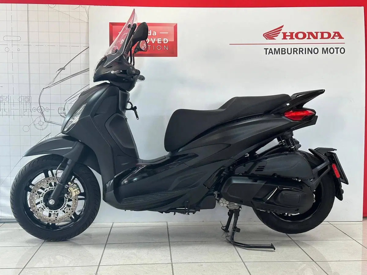 Piaggio Beverly 400 ABS-ASR (2021 - 24) (3)