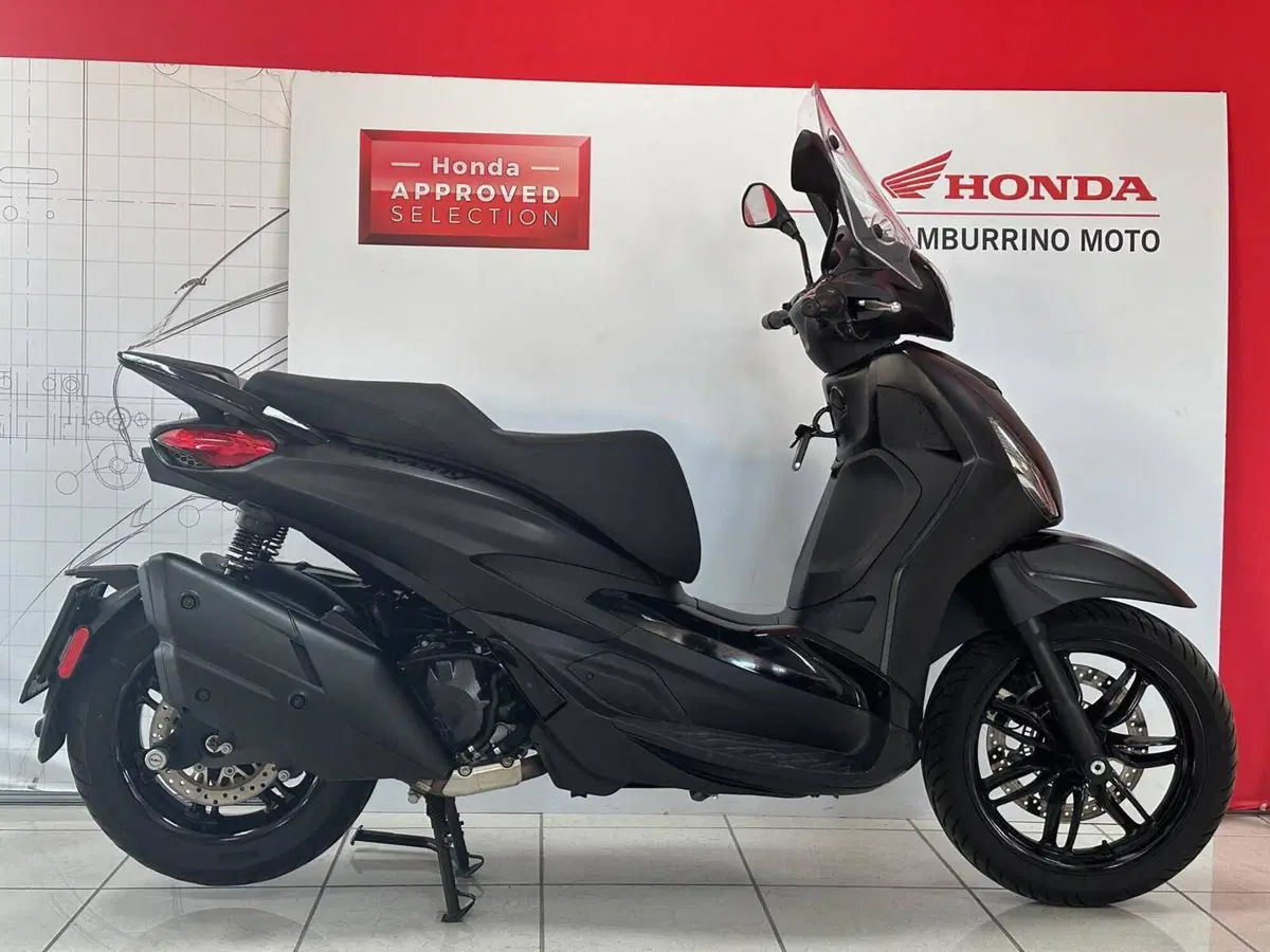 Piaggio Beverly 400 ABS-ASR (2021 - 24) (2)