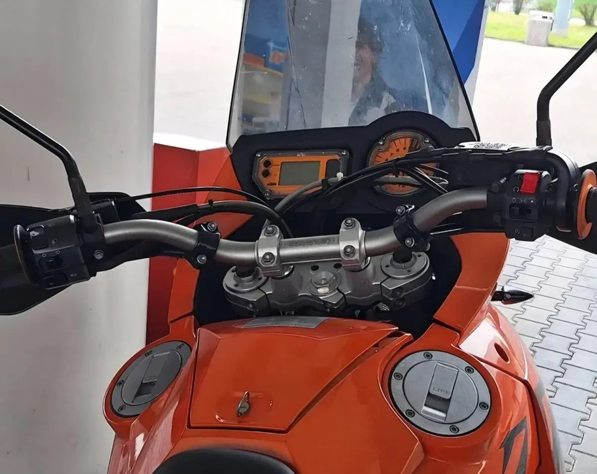 KTM 950 Adventure (2003 - 06) (3)