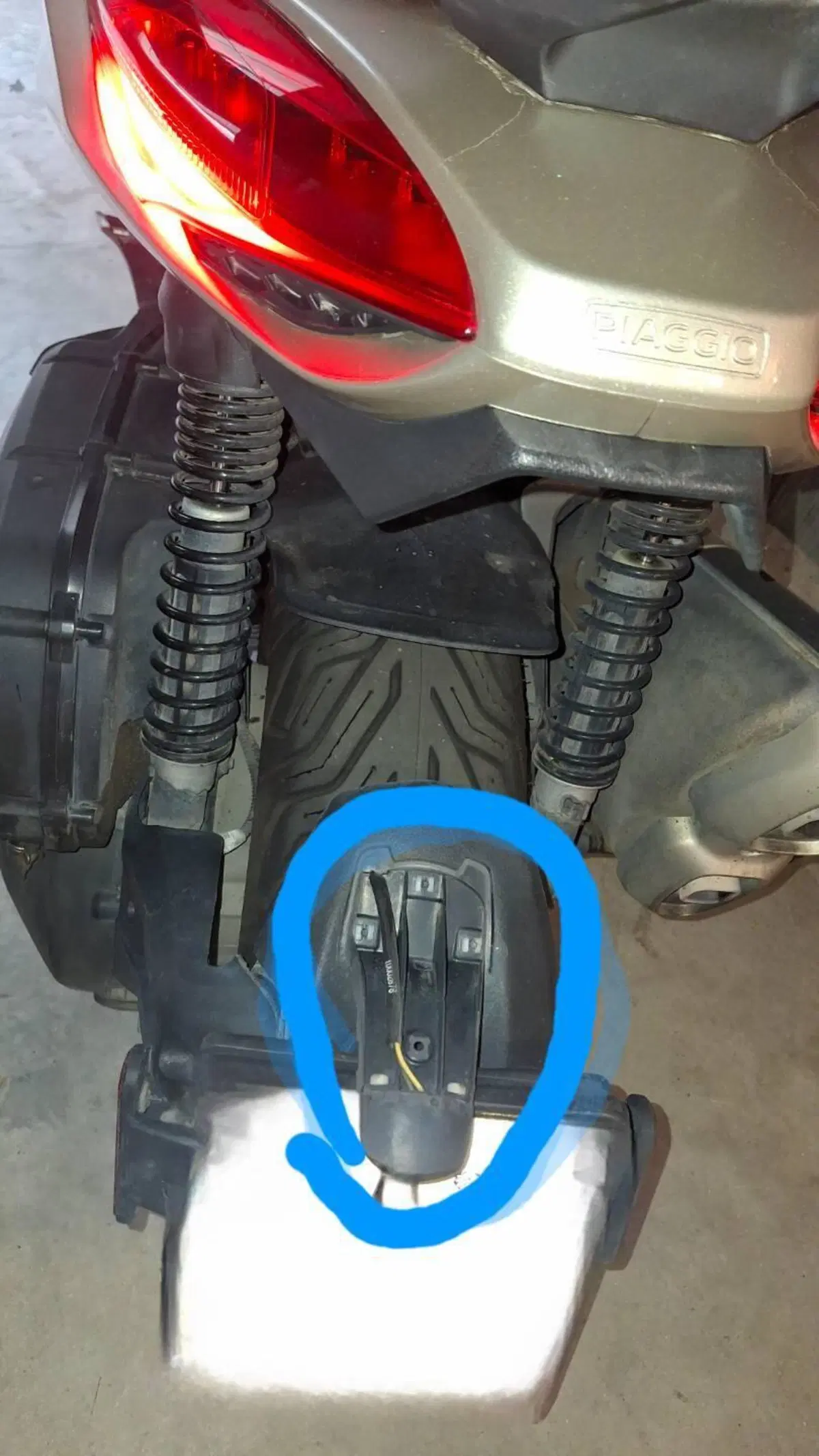 Piaggio Beverly 400 ABS-ASR (2021 - 24) (6)
