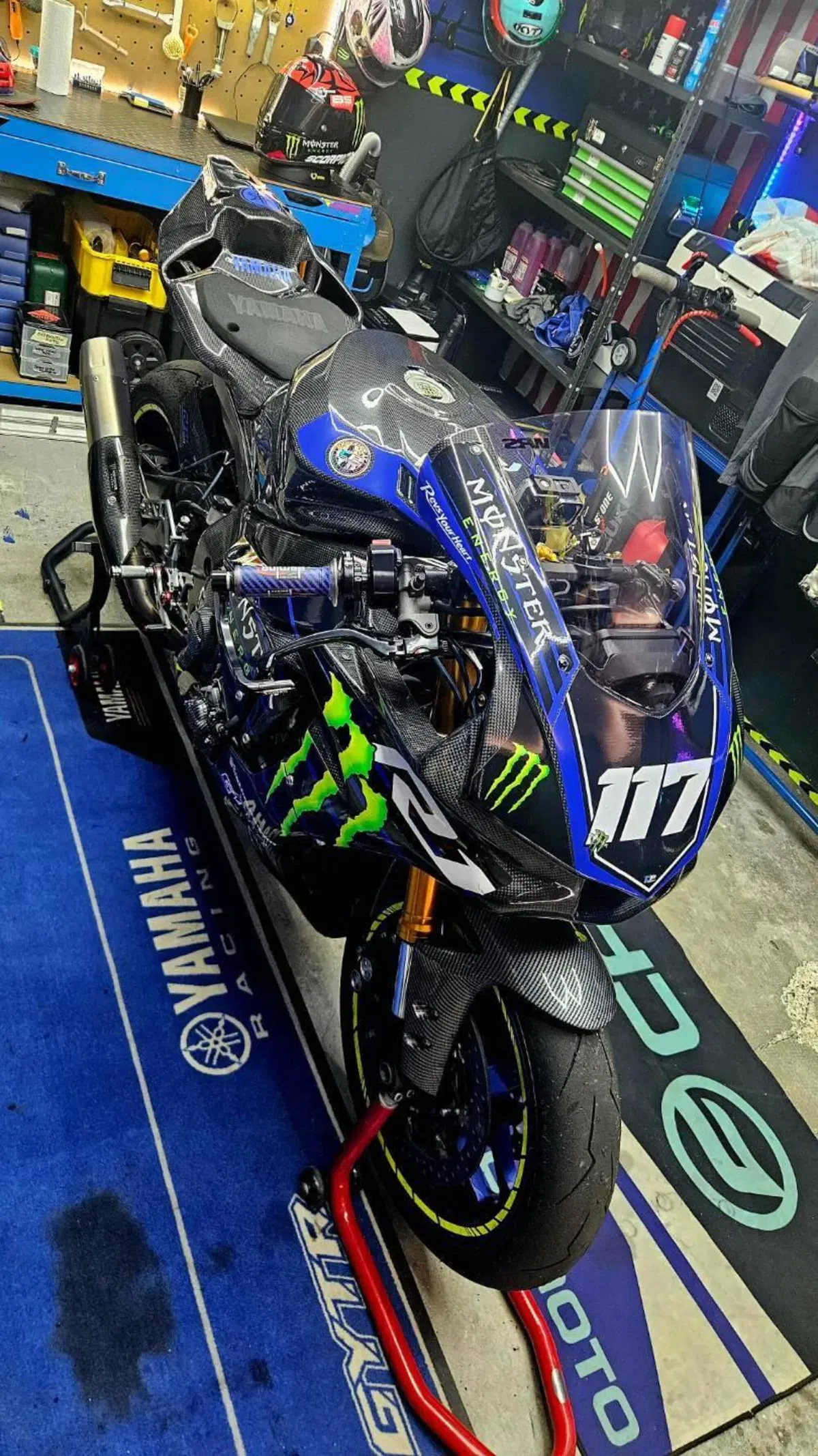 Yamaha YZF R1 (2015 - 16)