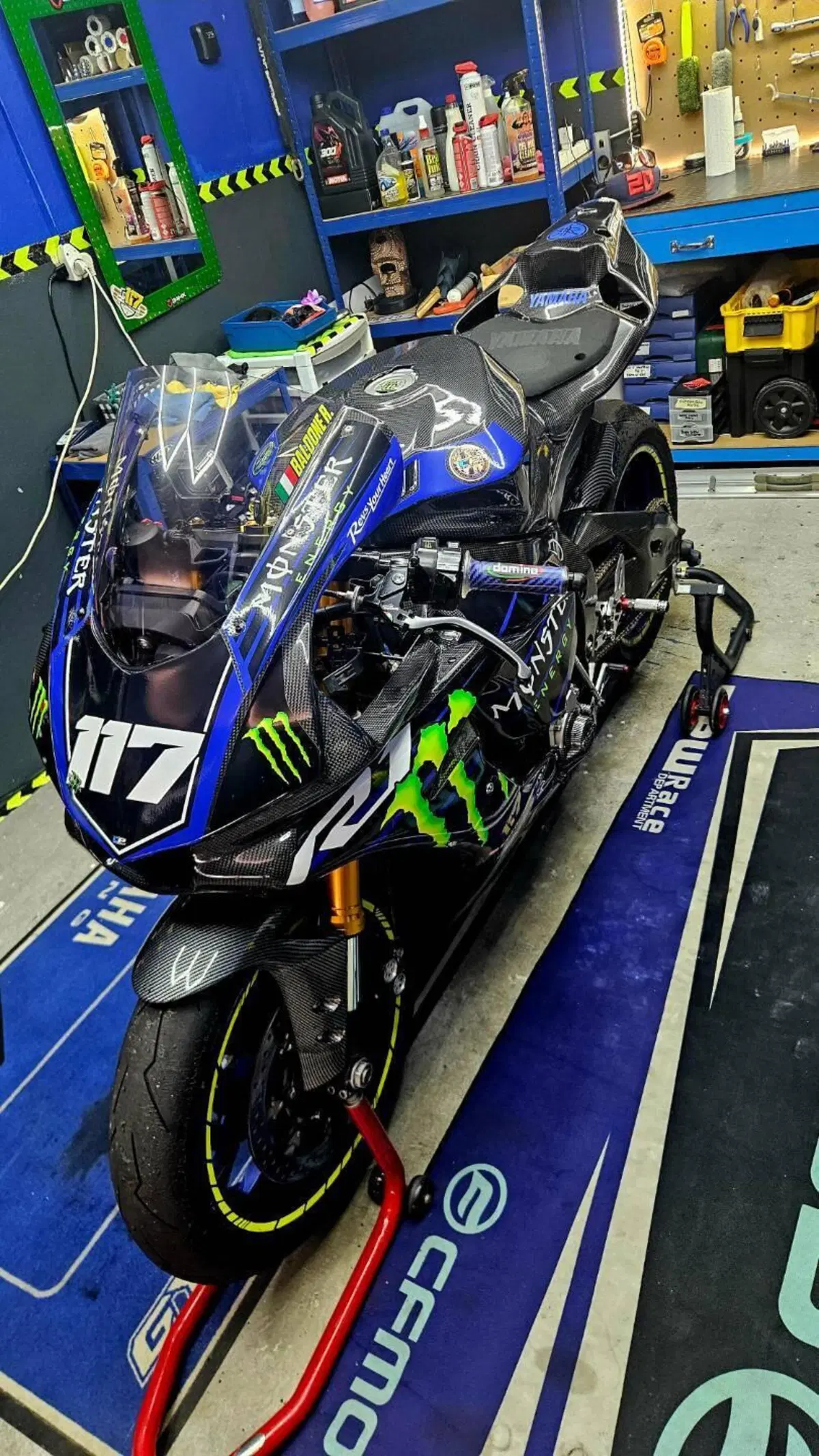 Yamaha YZF R1 (2015 - 16) (2)