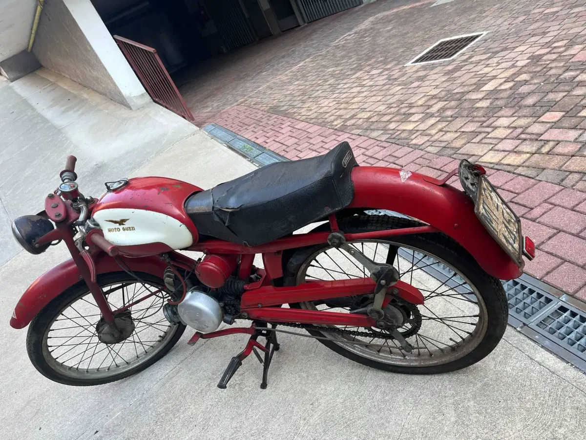 Moto Guzzi Cardellino 73 (2)