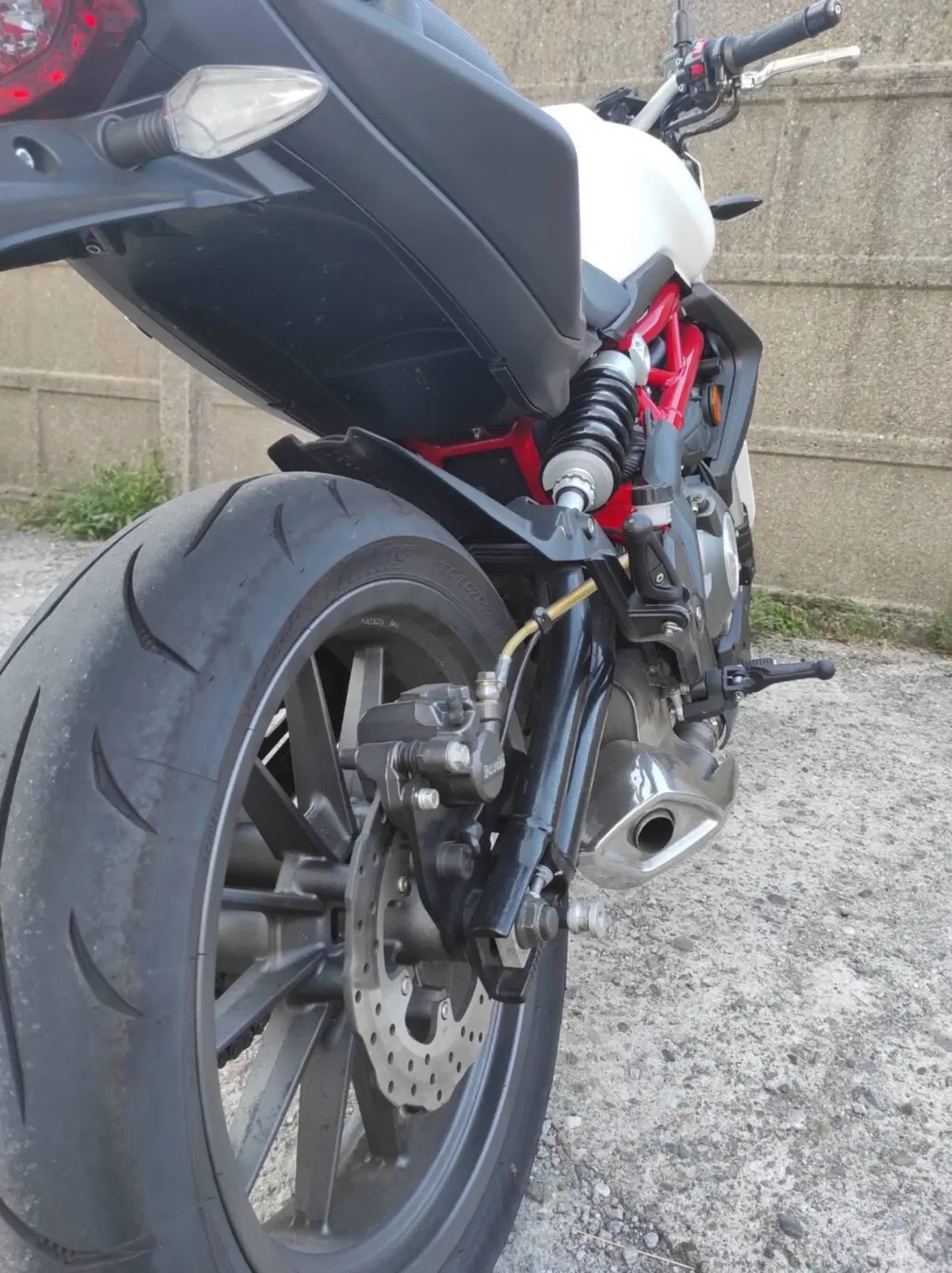 Benelli BN 302 (2014 - 16) (3)