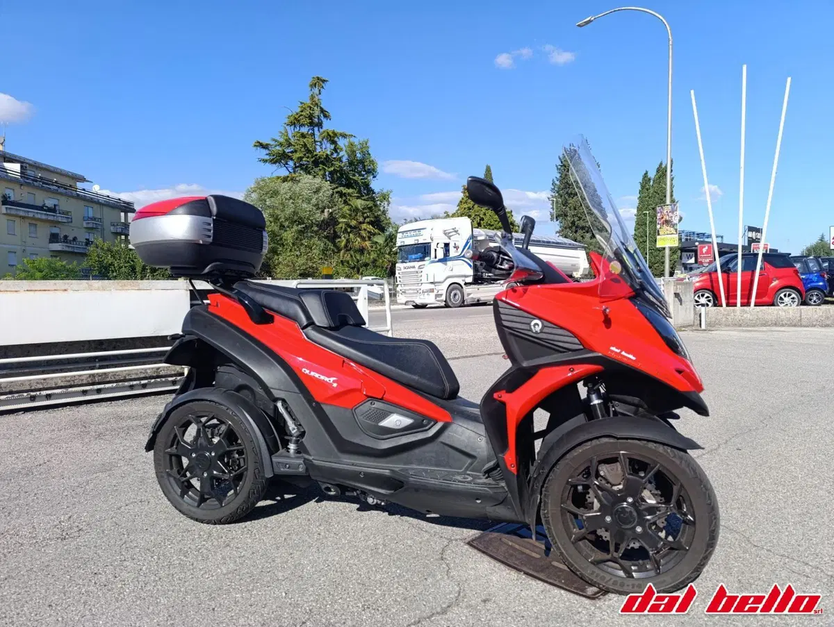 Quadro Quadro 4 (2017 - 18) (3)