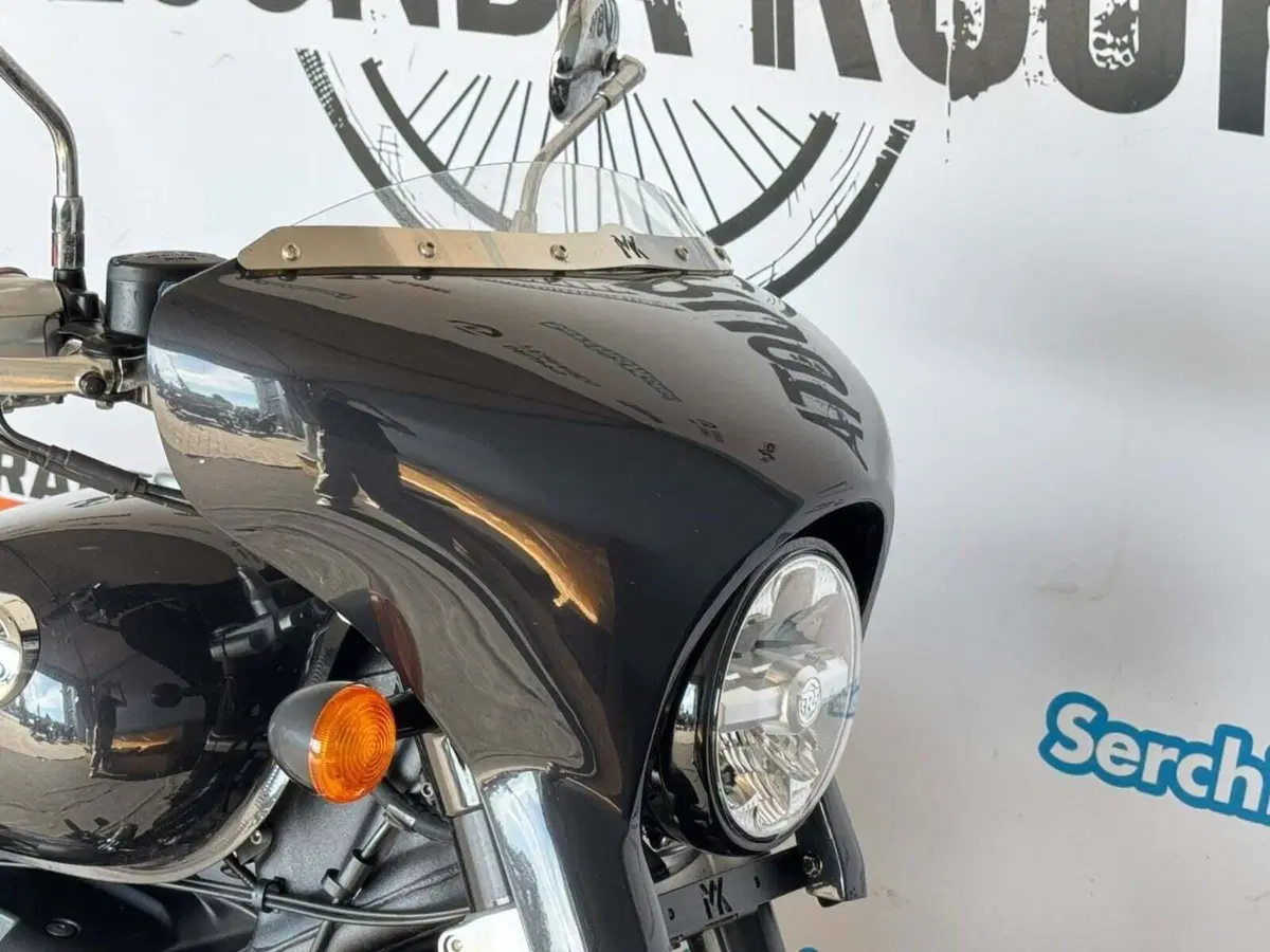 Royal Enfield Super Meteor 650 (2023 - 26) (6)