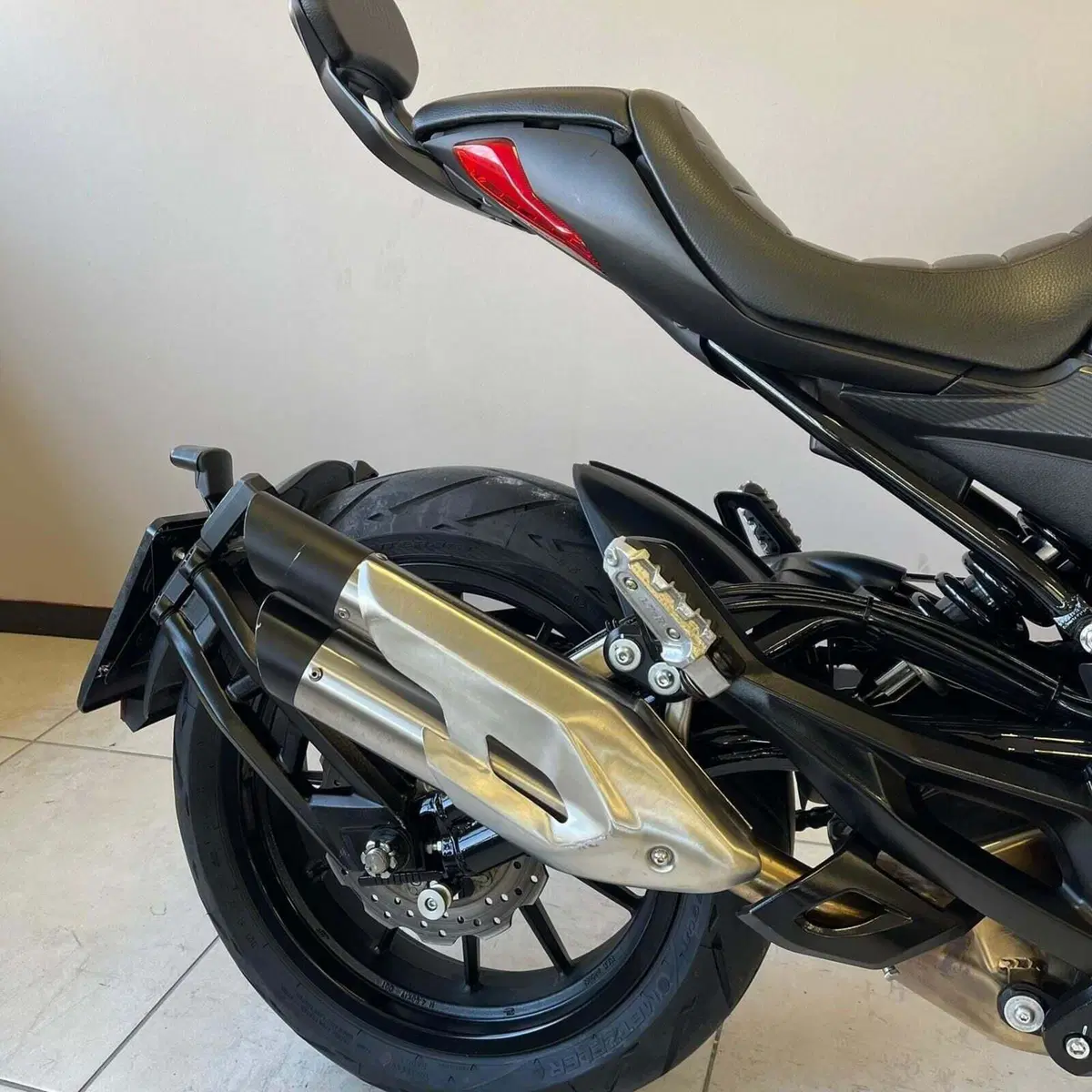 Benelli 502 C (2019 - 20) (6)