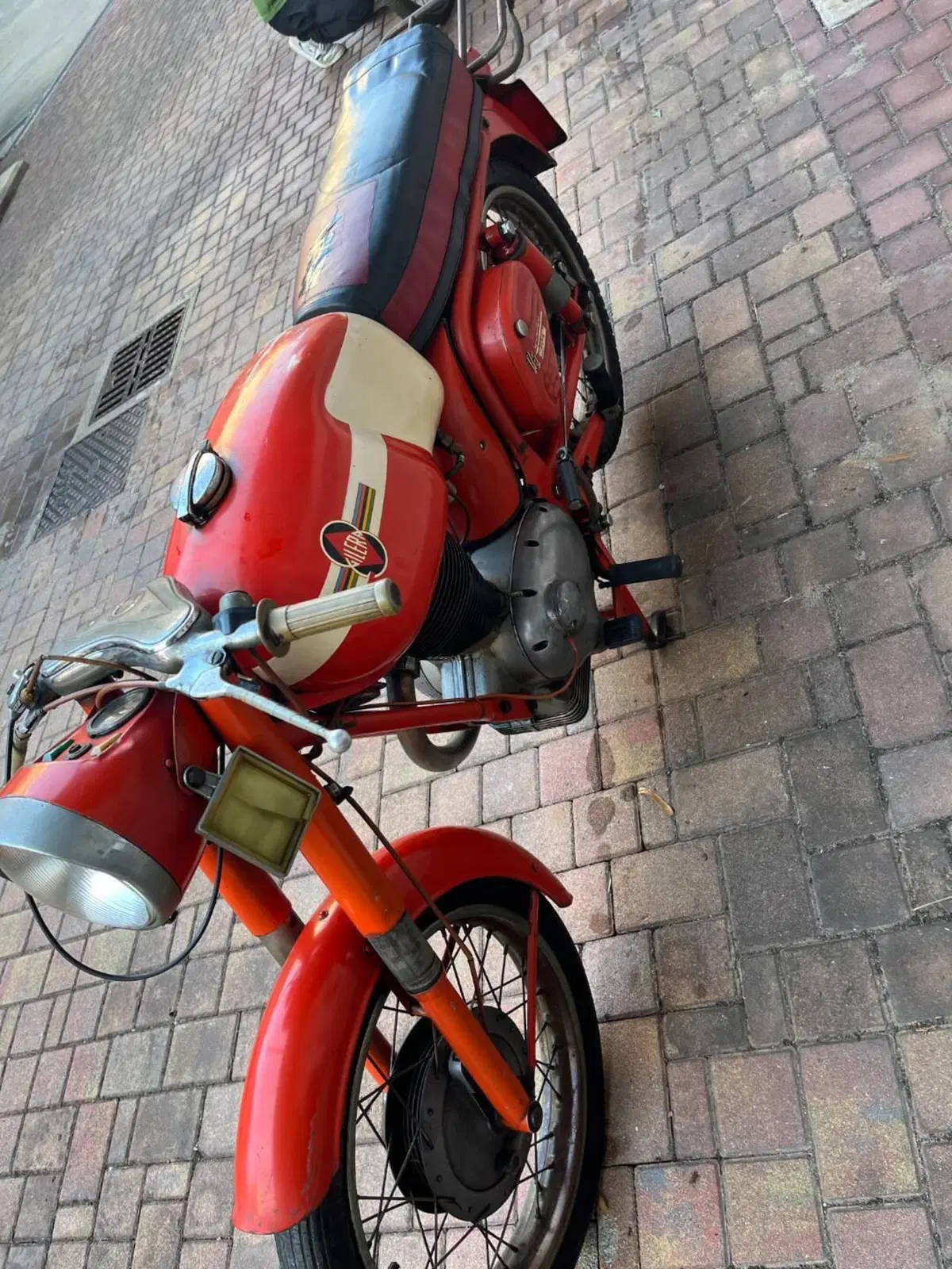 Gilera 175 GIUBILEO (14)