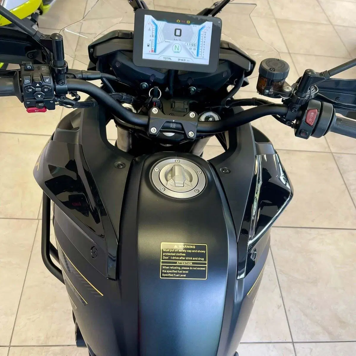 QJ Motor SRT 900 SX (2025 - 26) (3)