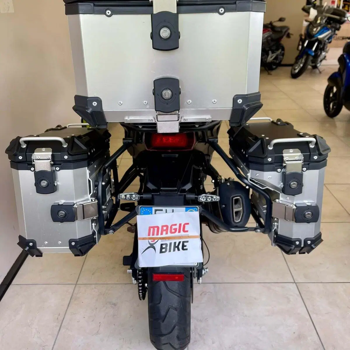 QJ Motor SRT 900 SX (2025 - 26) (8)