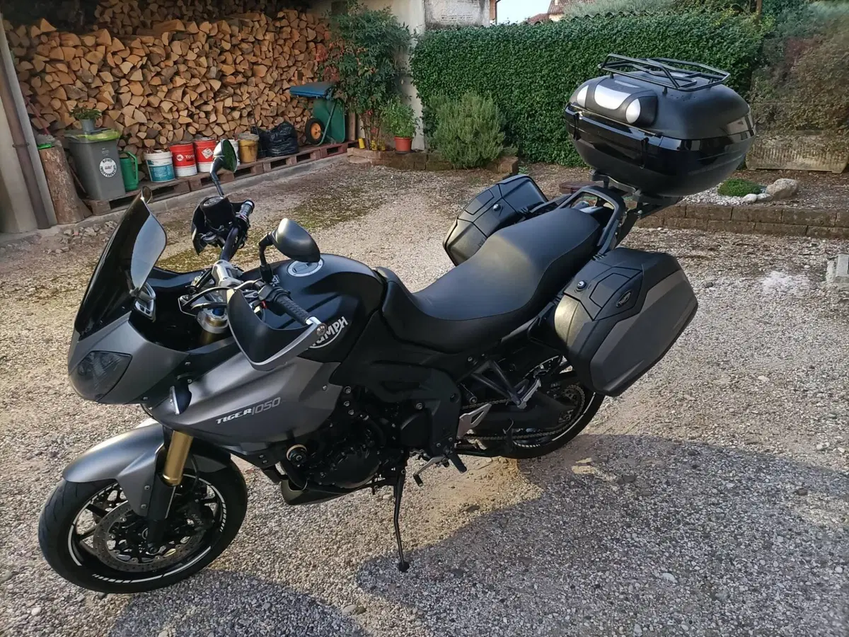 Triumph Tiger 1050 ABS (2006 - 12)