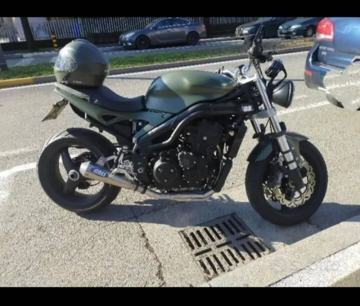 Triumph Speed Triple 955 (2002 - 04) (2)