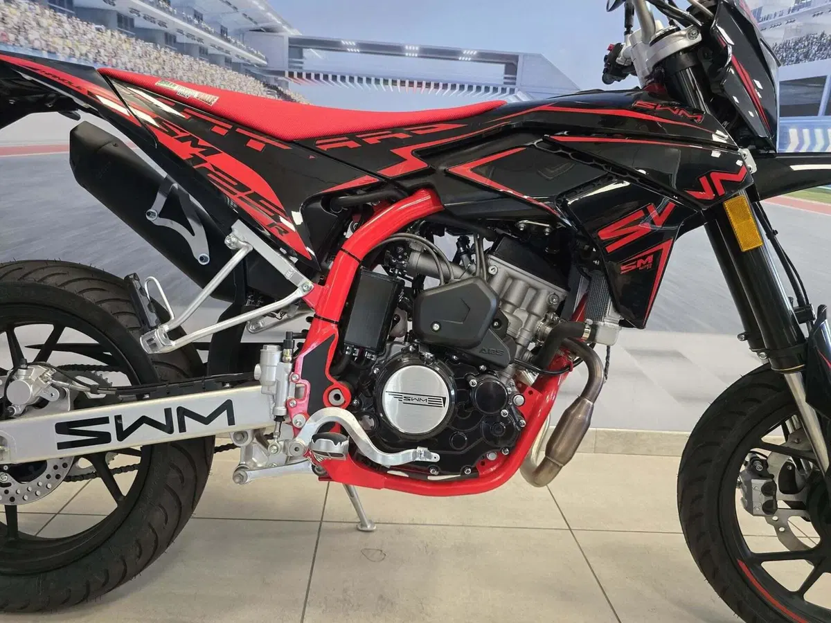 Swm SM 125 R (2025 - 26) (20)