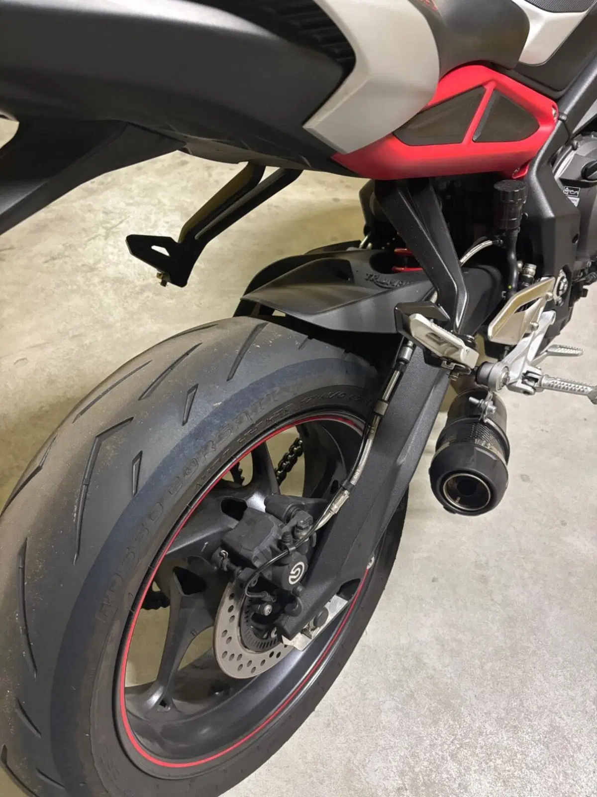 Triumph Street Triple R (2017 - 20) (6)