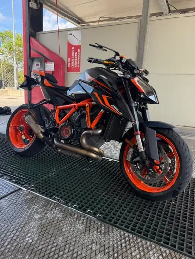 KTM 1290 Super Duke R (2021 - 23) usata