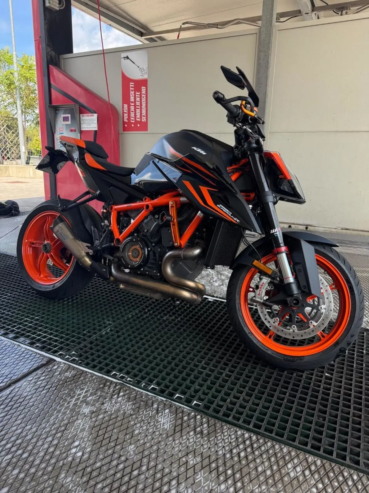 KTM 1290 Super Duke R (2021 - 23) (2)