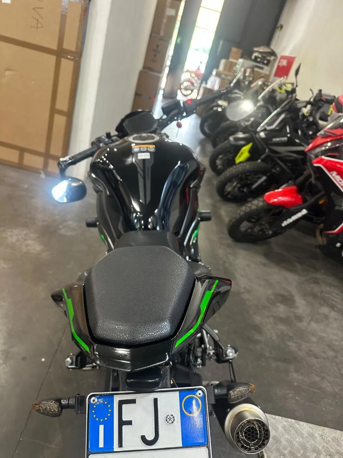 Kawasaki Z 900 (2021 - 24) (6)