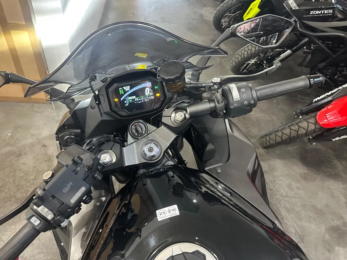 Kawasaki Ninja 1100 SX SE (2025 - 26) (11)
