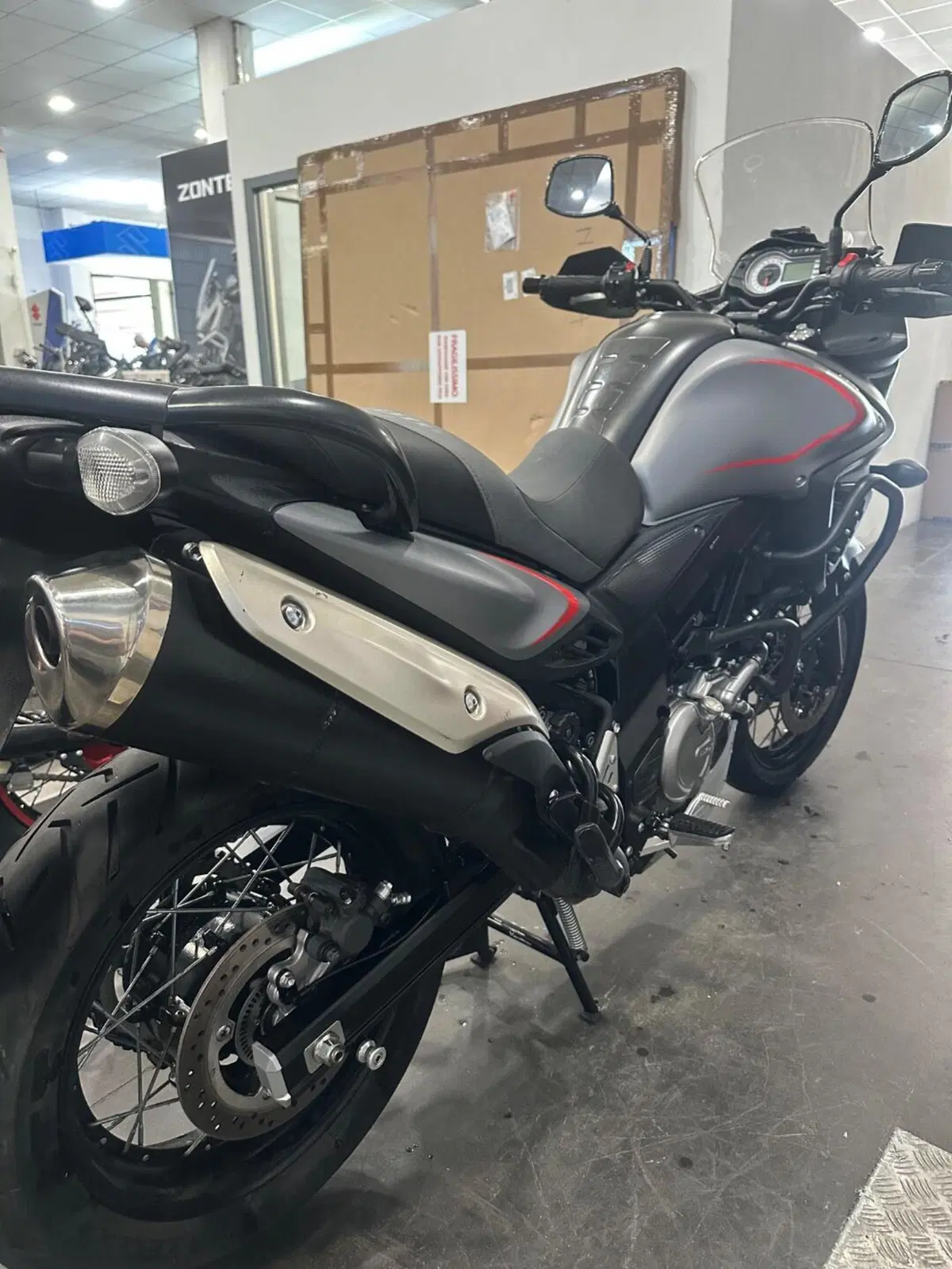 Suzuki V-Strom 650 ABS (2011 - 17) (4)