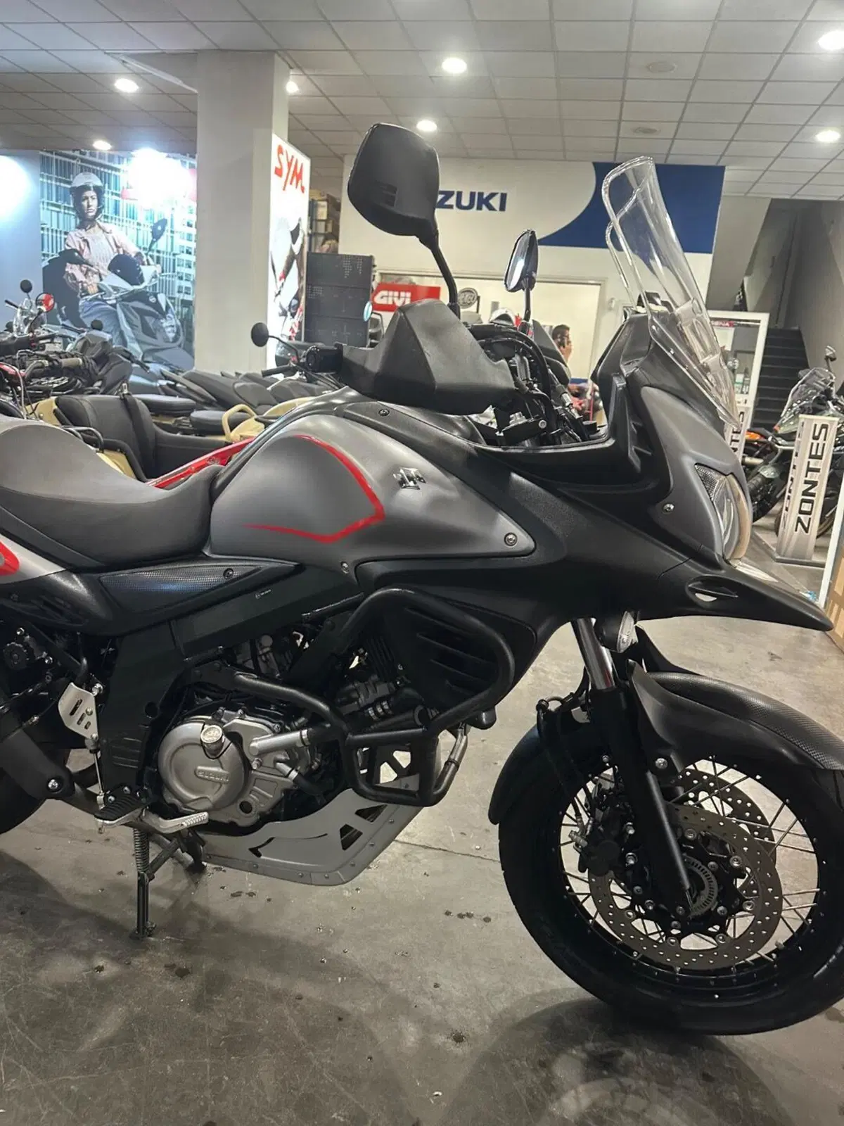 Suzuki V-Strom 650 ABS (2011 - 17) (10)