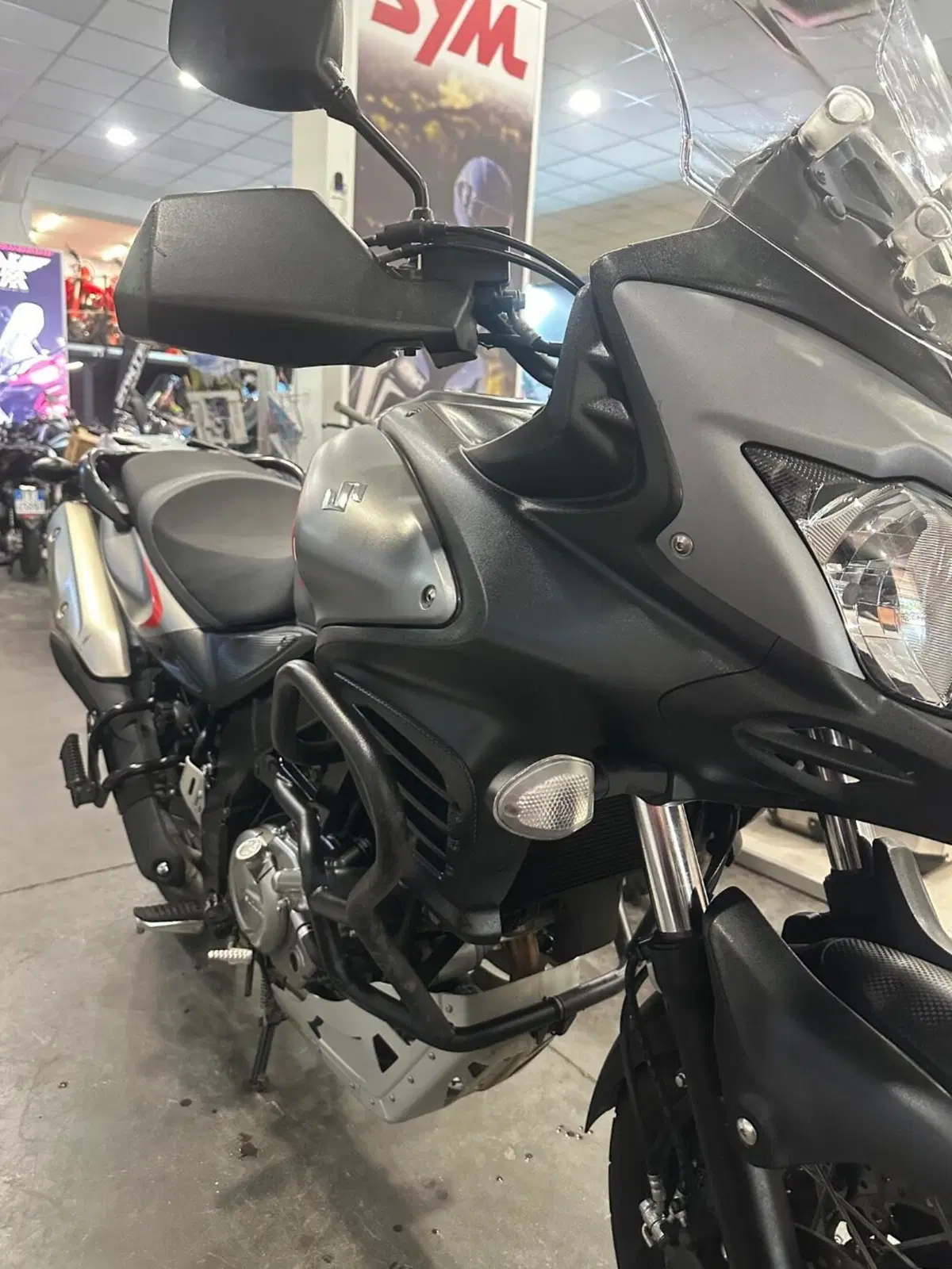 Suzuki V-Strom 650 ABS (2011 - 17) (11)