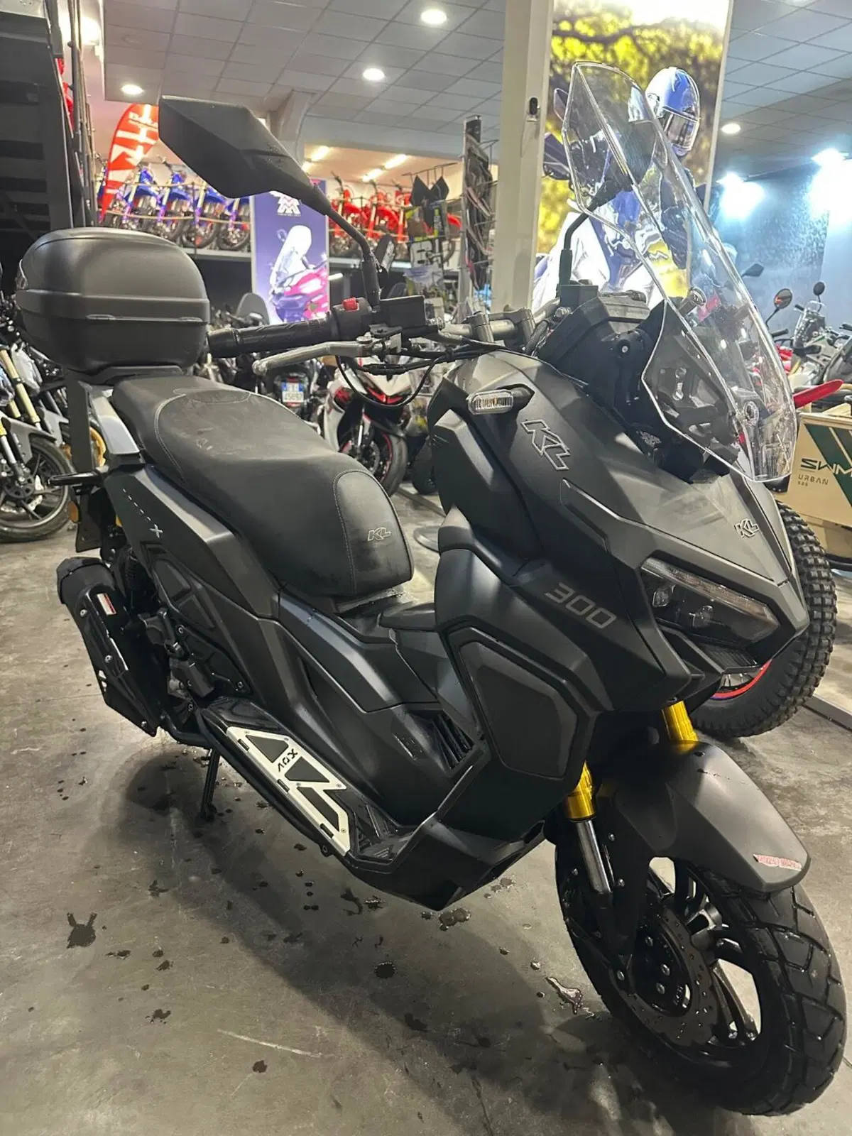 Kl Brera X 300 (2022 - 24) (11)