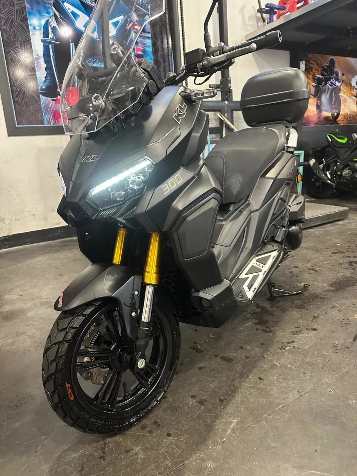Kl Brera X 300 (2022 - 24) (12)