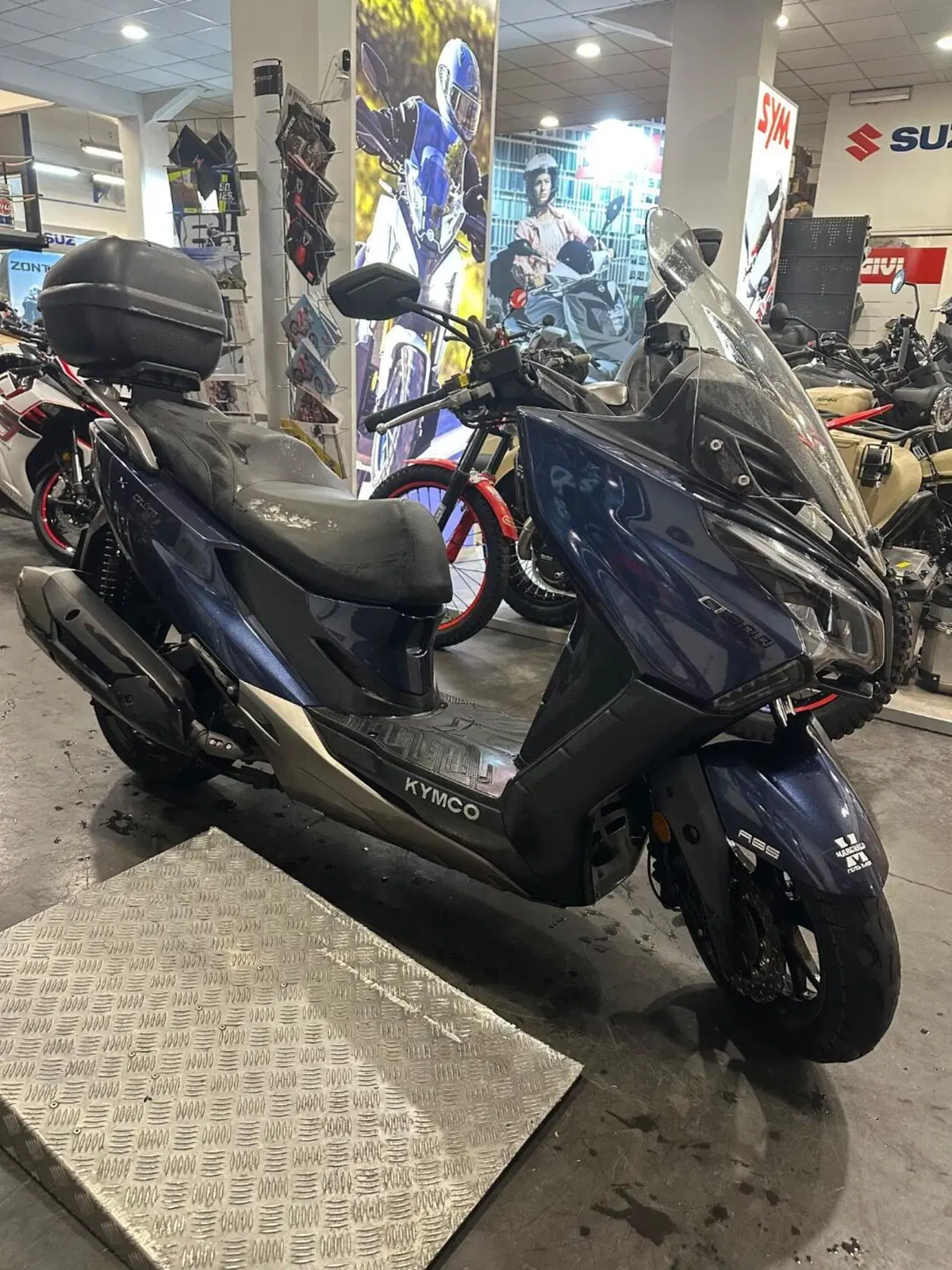 Kymco X-Town 300i (2021 - 24) (3)
