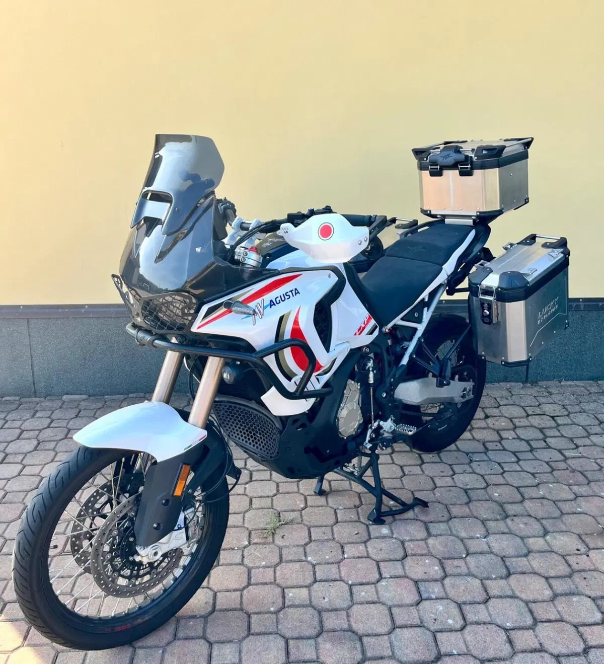 MV Agusta LXP Orioli (2024 - 26) (4)