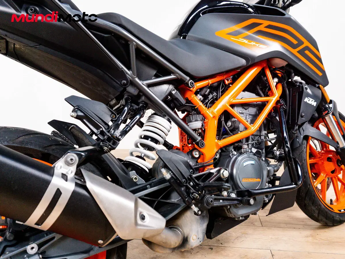 KTM 125 Duke (2026) (4)