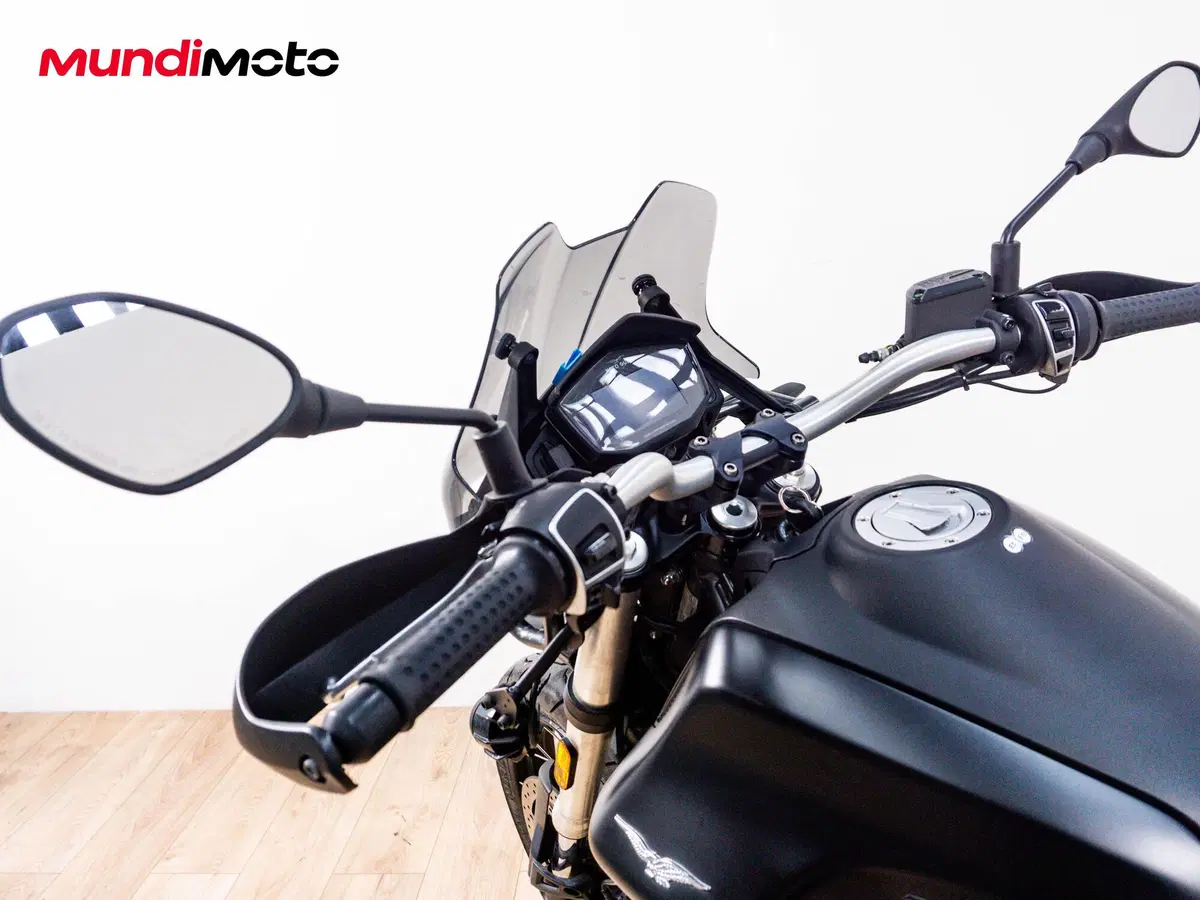 Moto Guzzi V85 TT (2019 - 20) (11)