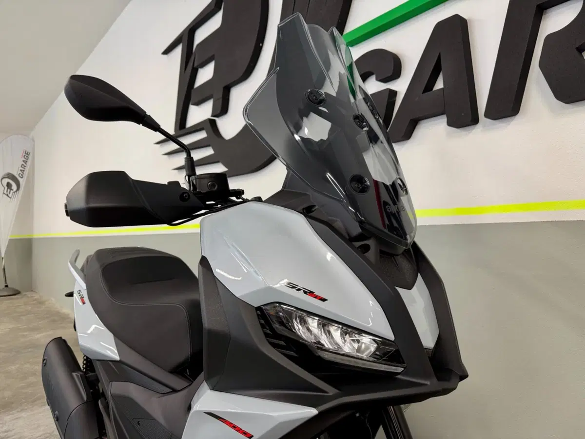 Aprilia SR GT 400 (2026) (3)