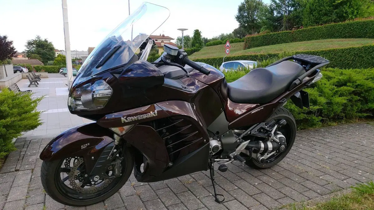 Kawasaki GTR 1400 ABS (2010 - 14)
