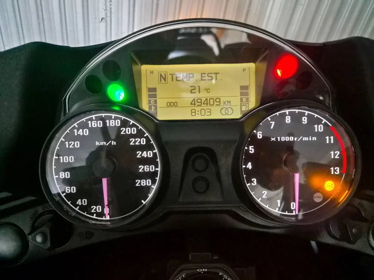 Kawasaki GTR 1400 ABS (2010 - 14) (4)