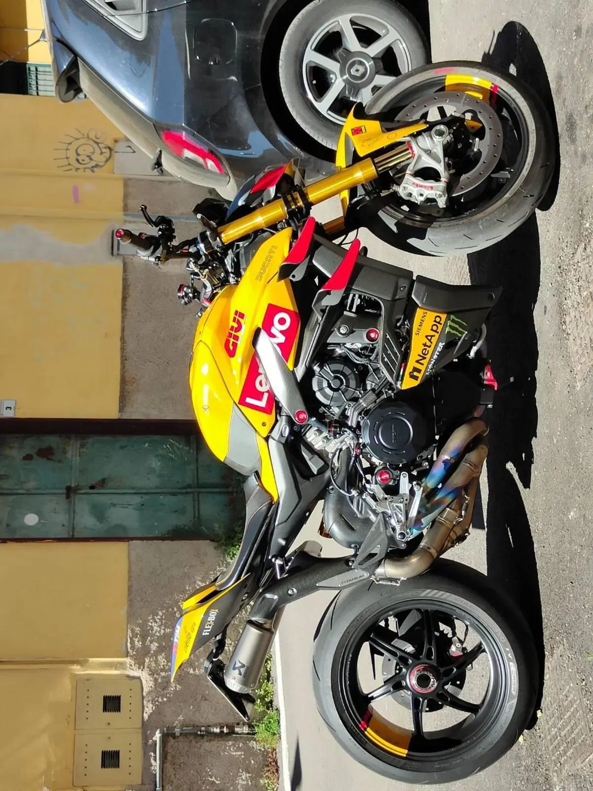 Ducati Streetfighter V4 S (2023 - 24) (12)