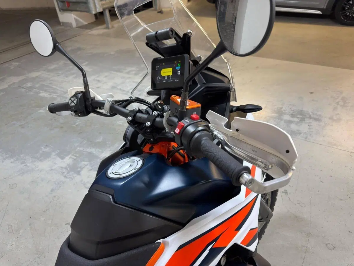 KTM 890 Adventure R (2023 - 24) (9)