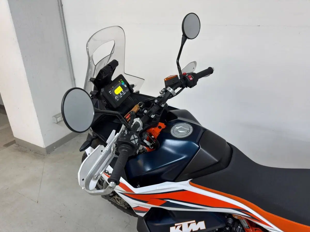KTM 890 Adventure R (2023 - 24) (16)