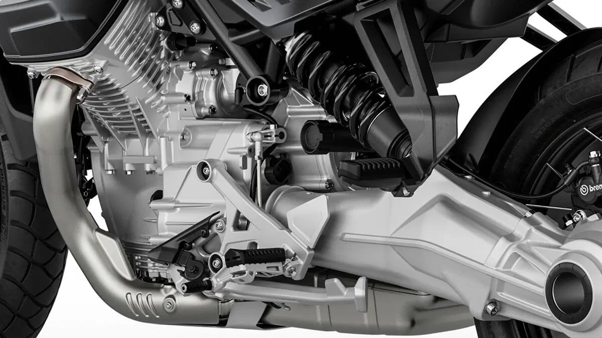 Moto Guzzi Stelvio Duecento Tributo (2025 - 26) (2)