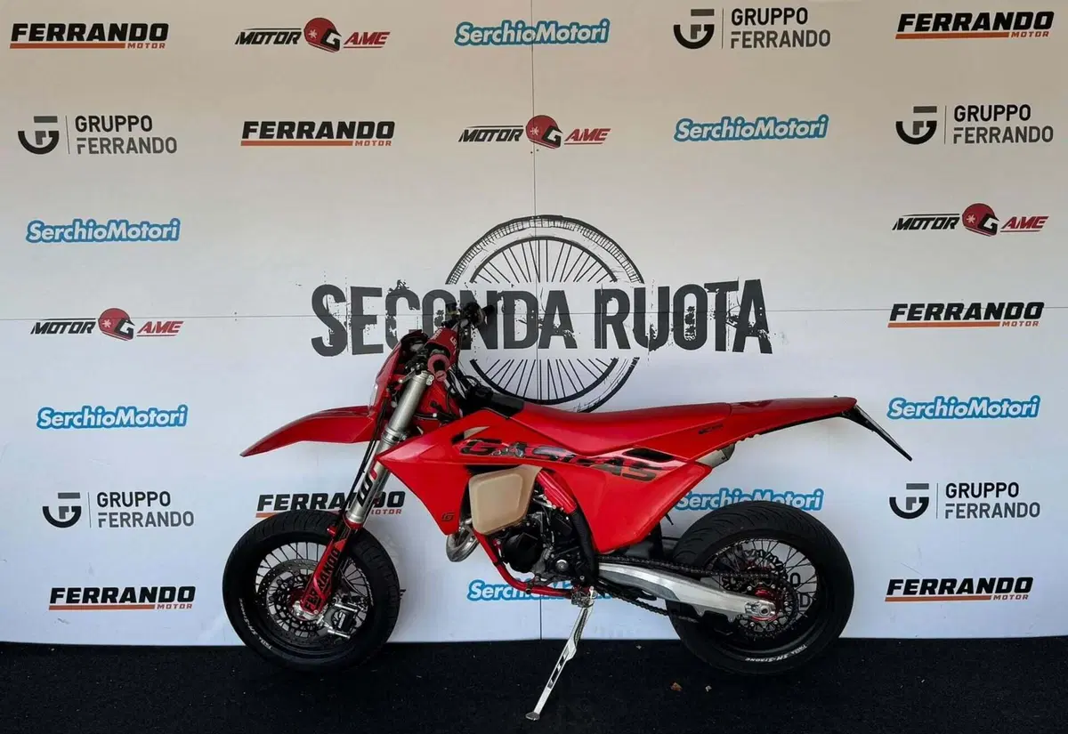 GASGAS MC 125 (2024) (4)